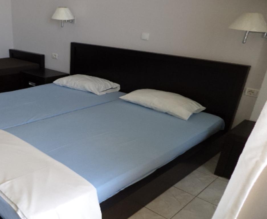 Castle Hotel Himare Quarto foto